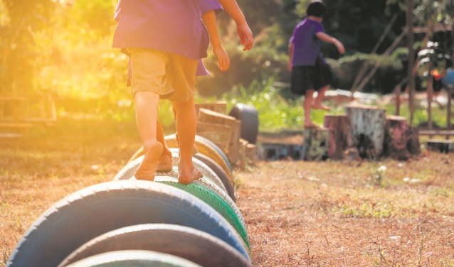 buitenspelende kinderen zomer_578852695.jpg