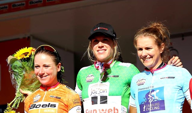 Ladies tour 2017 met Annemiek van Vleuten, Ellen van Dijk en Winanda Spoor FOTO STICHTING WIELERCOMITÉ ROOSENDAAL