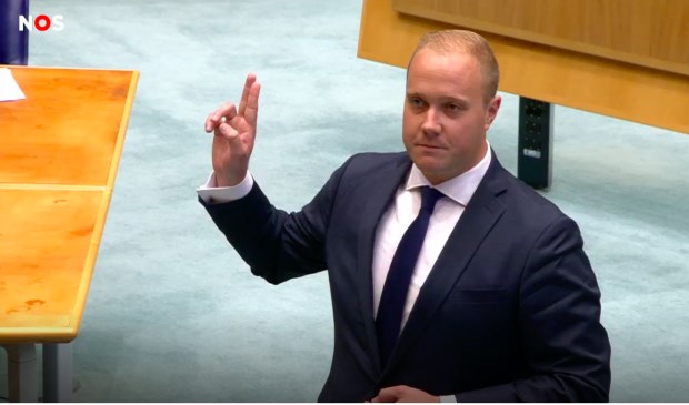 Thierry Aartsen bij de beëdiging in de Tweede Kamer.