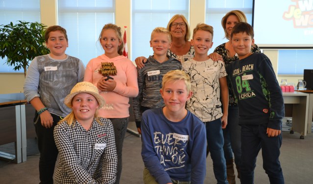 De kinderen van basisschool Merijntje namen de wisselbokaal in ontvangst
