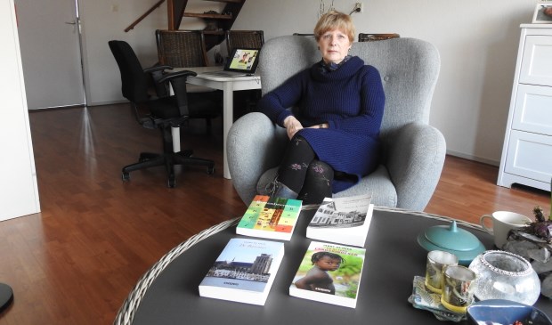 Janny de Heer uit Kapelle heeft al meerdere boeken op haar naam staan.