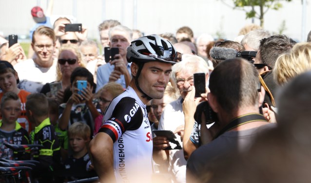 Tom Dumoulin bij de start van de BinckBank-tour in 2017.