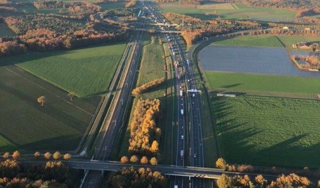 Files op de A16 door een reeks aan ongevallen op donderdag 15 november 2018.