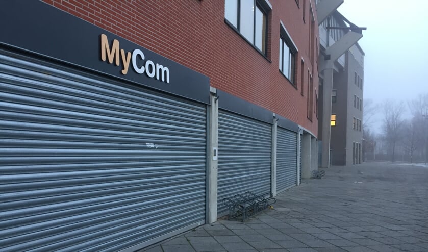 De luiken zijn dicht bij Mycom in het Rat Verlegh Stadion.