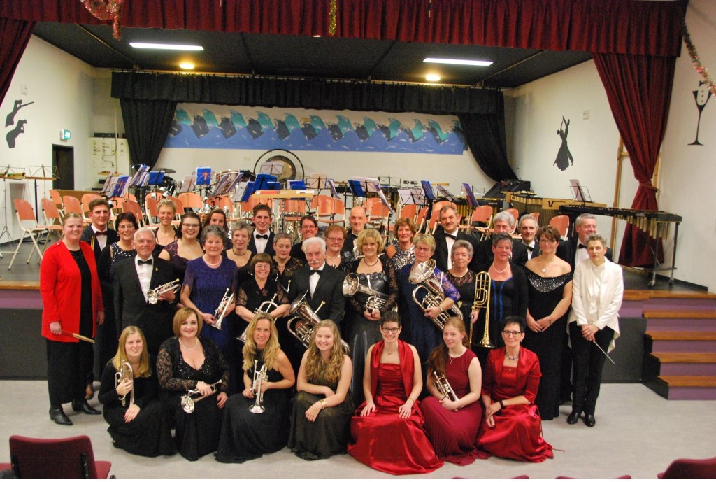 Leden van brassband OKK in Westkapelle. FOTO MATTHIJS VAN DER WAL