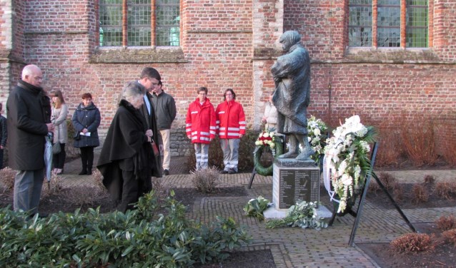 Bij een eerdere herdenking bij de Johanneskerk was voormalig premier Jan Peter Balkenende aanwezig.