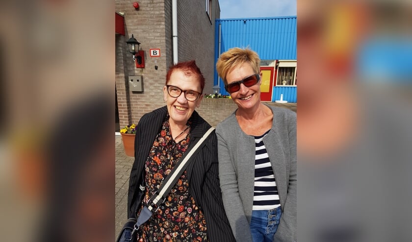 De maatjes hebben het samen leuk en ondernemen allerlei activiteiten.
