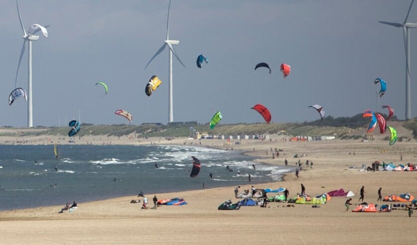Het strand van Vrouwenpolder.