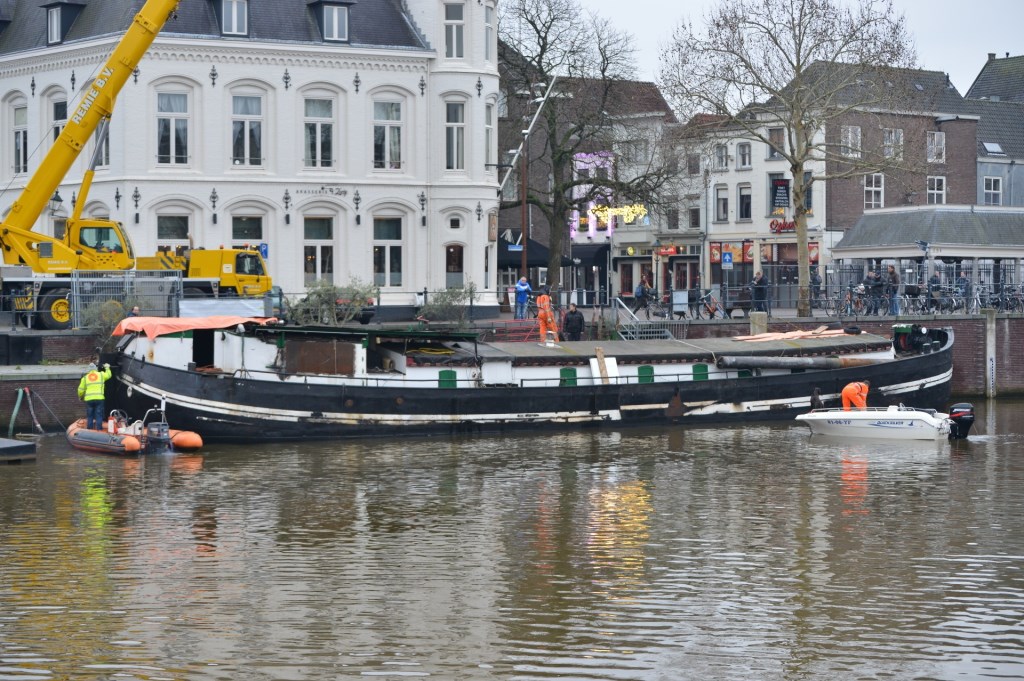 De Spinola meert weer aan in het Spanjaardsgat.