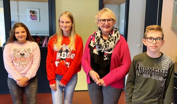 Wethouder Suzanne Breedveld op bezoek bij basisschool Heilinde - Internetbode