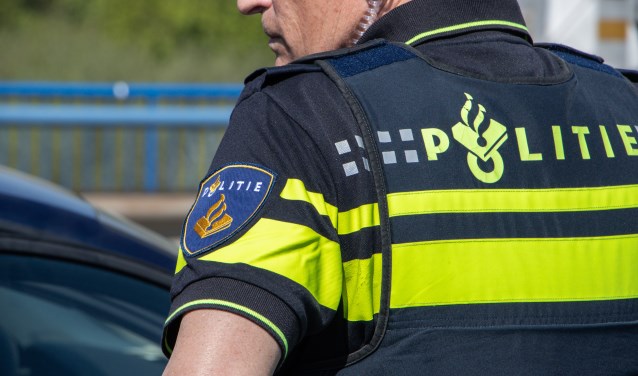 Man (35) verzet zich bij aanhouding na huiselijk geweld in Klein-Zundert - Internetbode