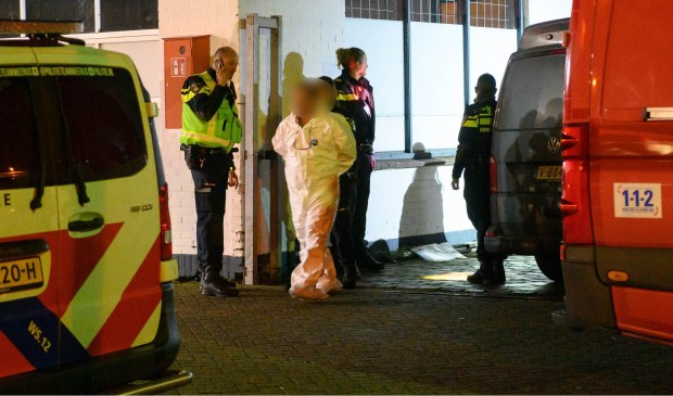 Zes mannen aangehouden na vondst cocaïnewasserij in Sint Willebrord - Internetbode