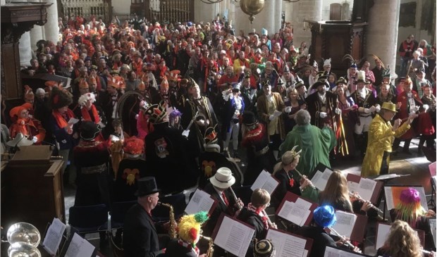 De kerk zit vol!