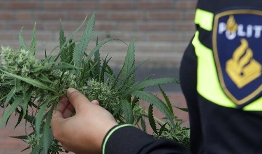 Drugspand Anna van Burenplein gaat drie maanden dicht 