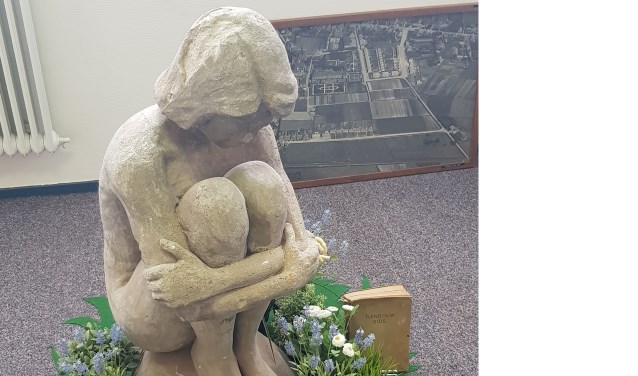 Het vrouwelijke beeld staat momenteel in het Huysmuseum.