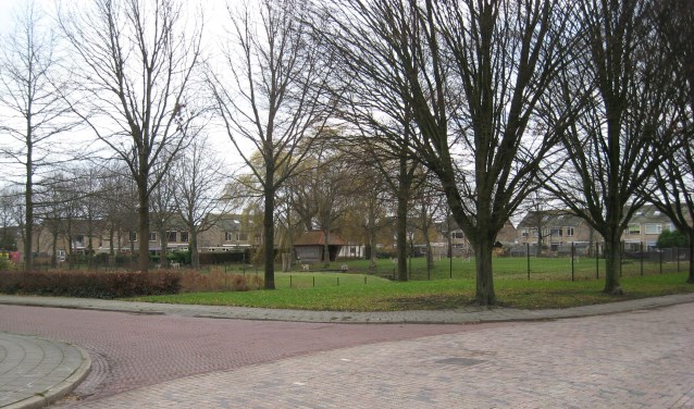Er komt geen fietspad door het hertenkamp in Kapelle.