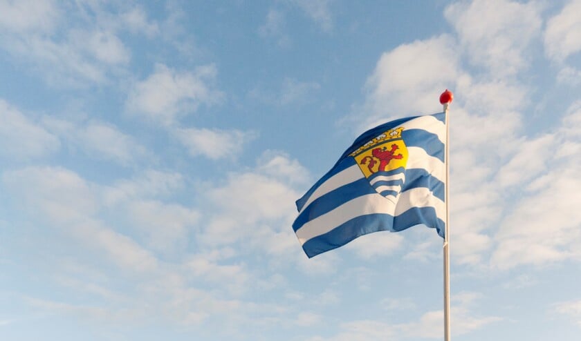zeeuwse-vlag-zeeland-large_4384519_1389995_8171391_4275085