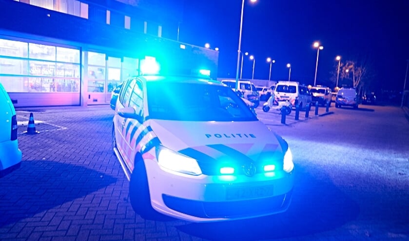 politieauto-met-zwaailicht