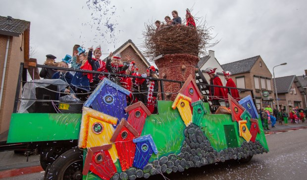 Een kleurrijke optocht in Kraaierijk!