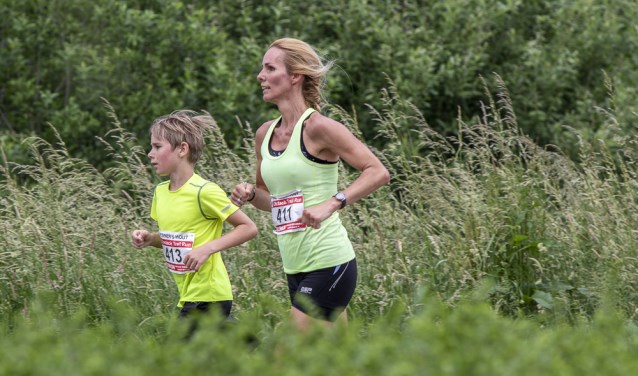 De Obstacle Trail Run is een populairder wordend onderdeel van de Haagse Beemdenloop.