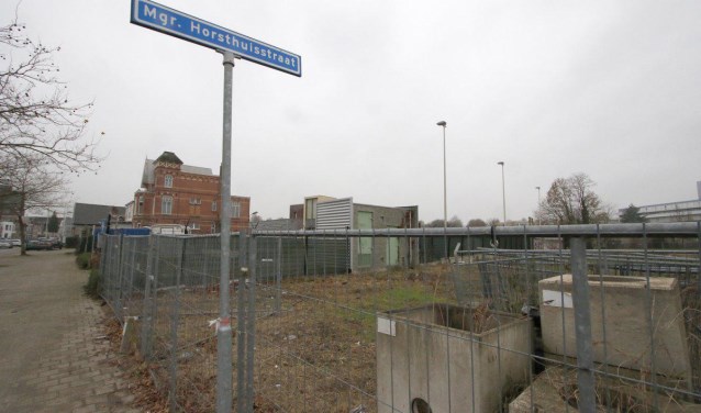 De plek waar nu Haag5 is gebouwd, naast de voormalige Jumbo.