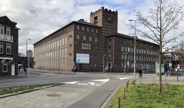 Het voormalige KPN-gebouw aan de Oude Vest.
