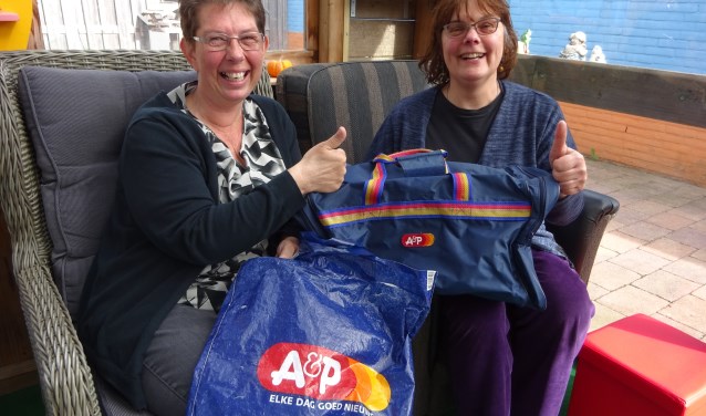 Ellen le Clerq en Marjo Walhout zijn sinds hun A&P-tijd vriendinnen. FOTO MARIELJA TEN BRUGGENCATE