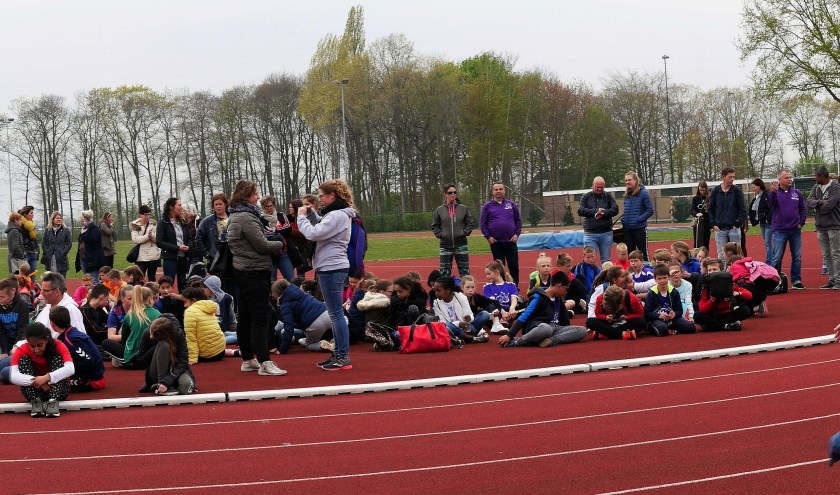 Wachten op de uitslag. FOTO H. SCHELL