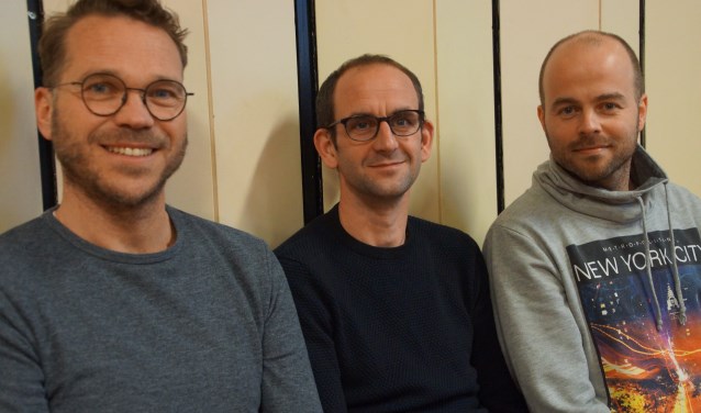 De hoofdrolspelers van de tragikomedie HOND: Jeroen Schrauwen, Joost Godschalk en Michael Graauwmans. FOTO RENÉ BRUIJNINCX