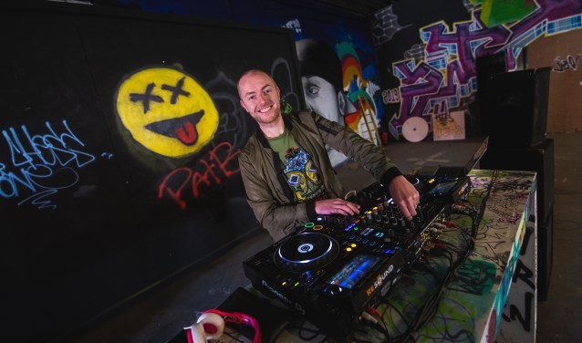 Eén van de betrokken DJ's