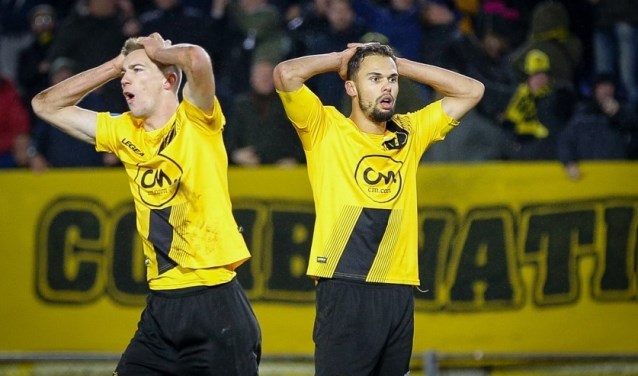 NAC zit met de handen in het haar.