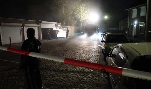 Brandweer en politie in actie bij de Sparrenweg.