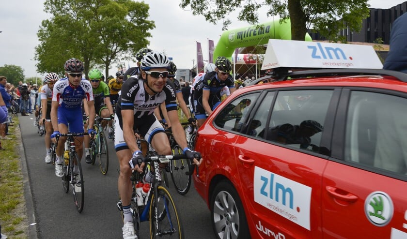 Tweede etappe ZLM Tour finisht in Heinkenszand