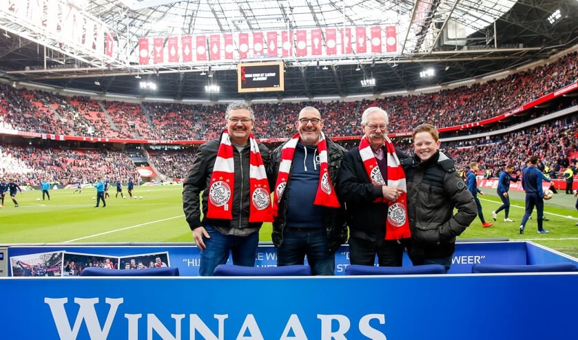 Bert Rauls uit Sint-Annaland zag Ajax-PSV vanaf ereplaats dankzij VriendenLoterij