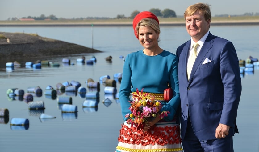 Koning Willem-Alexander opent Windpark Krammer 