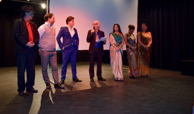 Bob Entrop tijdens de première van zijn laatste film over de Sinti.