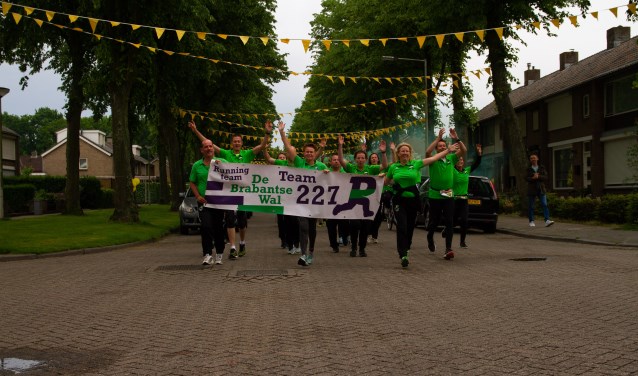 Ook dit jaar is er vanaf 04.00 uur weer een doorkomst in de Dorpsstraat in Halsteren.