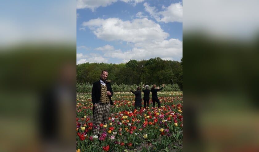 Gezellentoneel speelt ‘De IJsheiligen'.