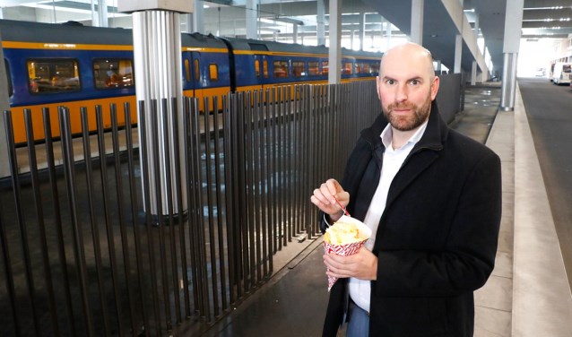 Boaz Adank: 'Europa maakt het mogelijk dat we met de trein in drie uur in Parijs zijn'.