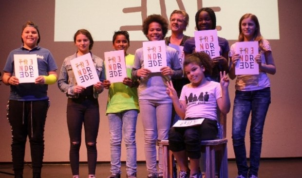 Kinderen presenteren de Kindertrendrede 2019