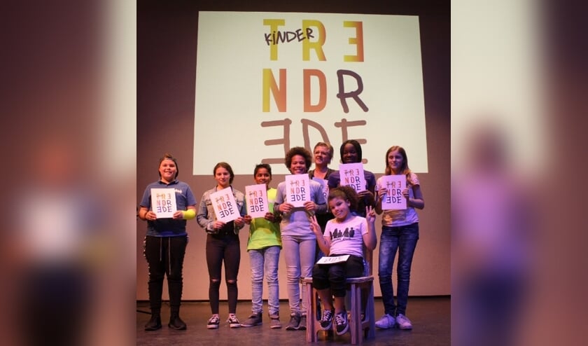 Kinderen presenteren de Kindertrendrede 2019