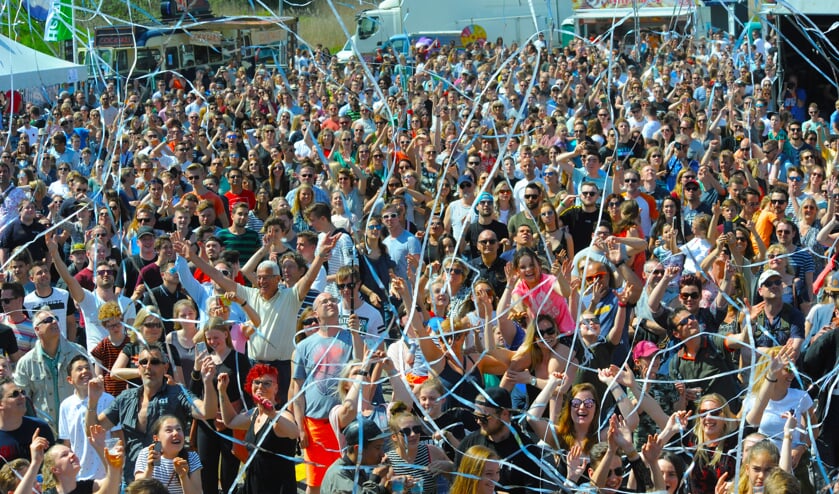 Feesten tijdens het Bevrijdingsfestival.