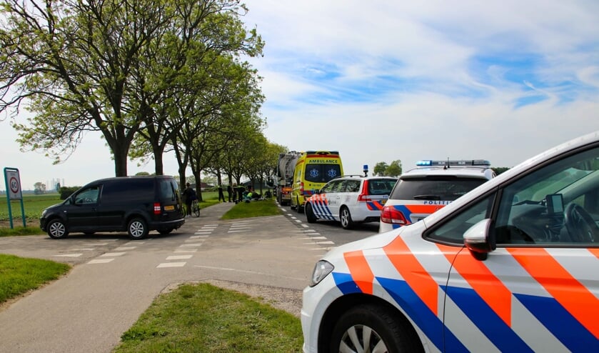 Fietser gewond bij ongeluk op de Postweg in Lewedorp