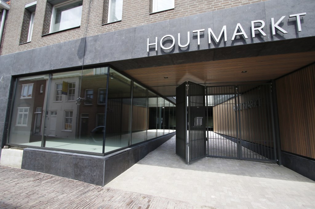 De nieuwe Houtmarkt krijgt steeds meer vorm. De toegang vanaf Molsparking.