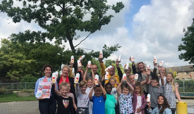 Kinderen op de Toren werden verrast met een bidon.