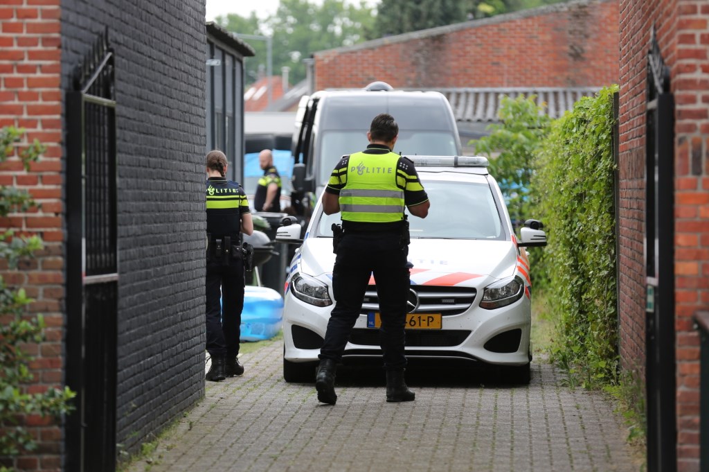 De politie is ter plekke.
