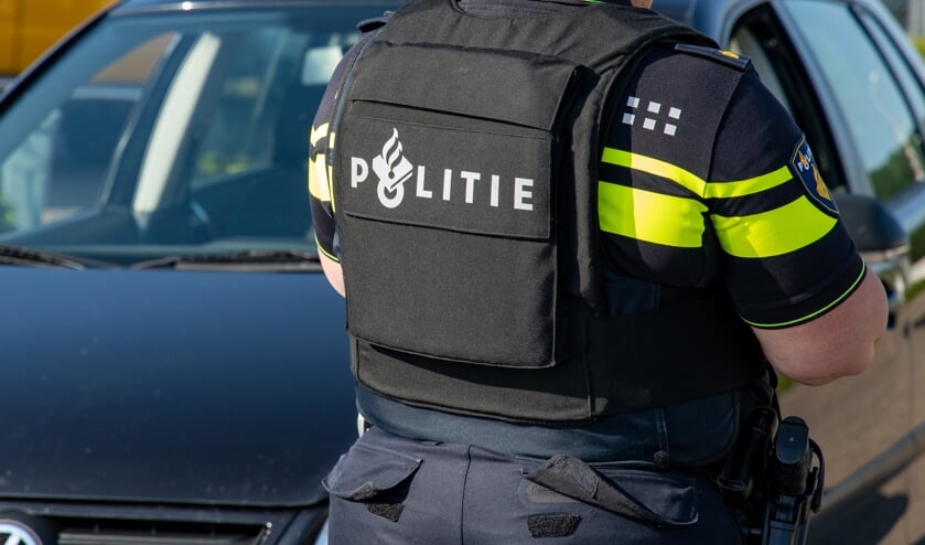 De politie heeft de man buiten heterdaad aangehouden.