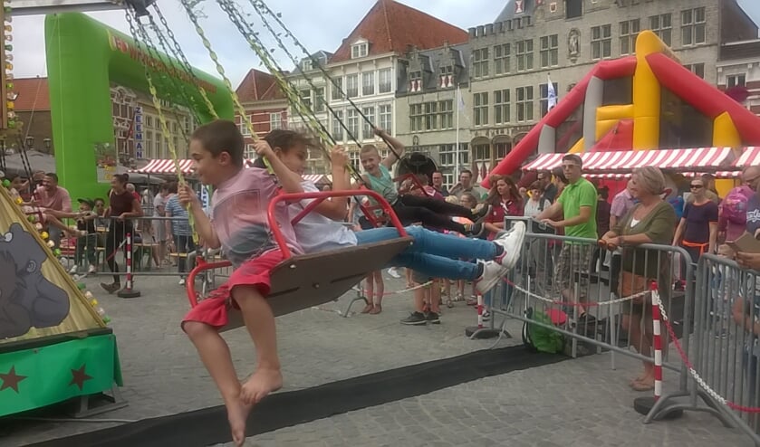 In de zweefmolen.