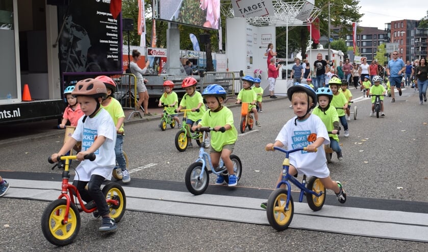 De vorig jaar geïntroduceerde loopfietswedstrijd voor de allerkleinsten krijgt een vervolg.