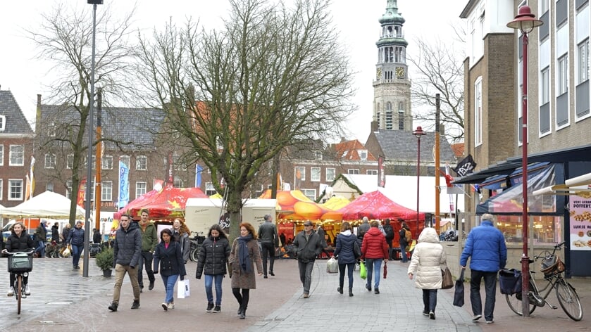 Middelburg wordt steeds drukker; gemeente vernieuwt parkeerbeleid